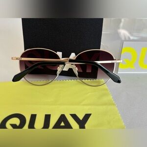 QUAY LOOP ME IN Women's Sunglasses Gold Frame Brown Gradient Lens With Case